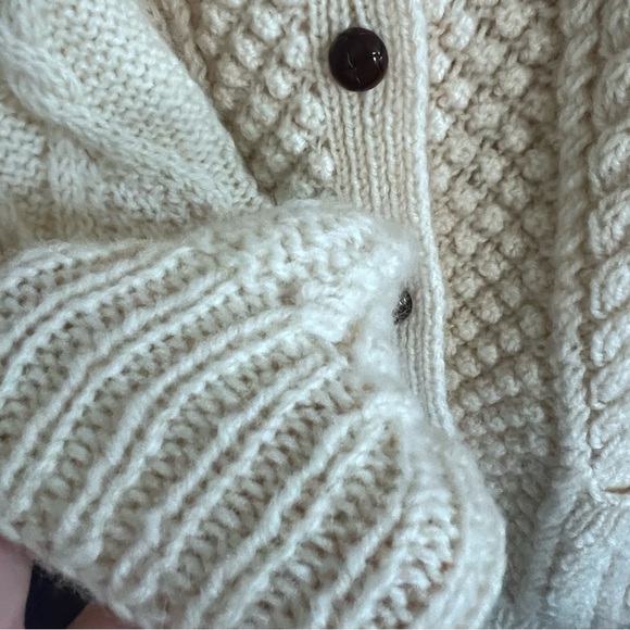 Vintage 100% Irish Pure Wool Hand Knit Aran Fisherman Sweater Size Large - Picture 5 of 15